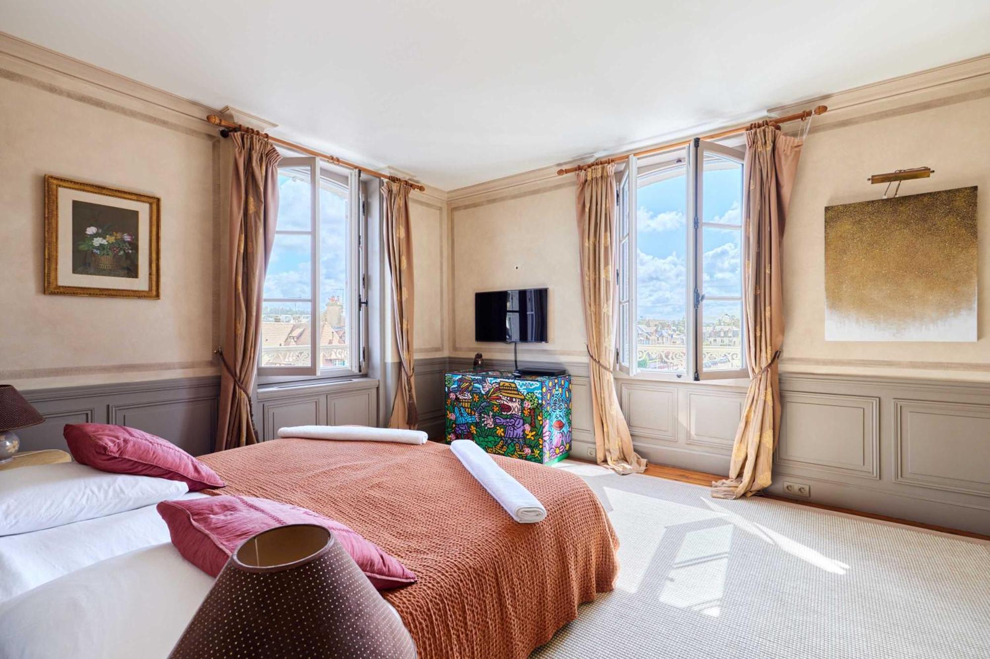 Luxurious 4 Bedroom Duplex, 200M From Place Morny دوفييل المظهر الخارجي الصورة