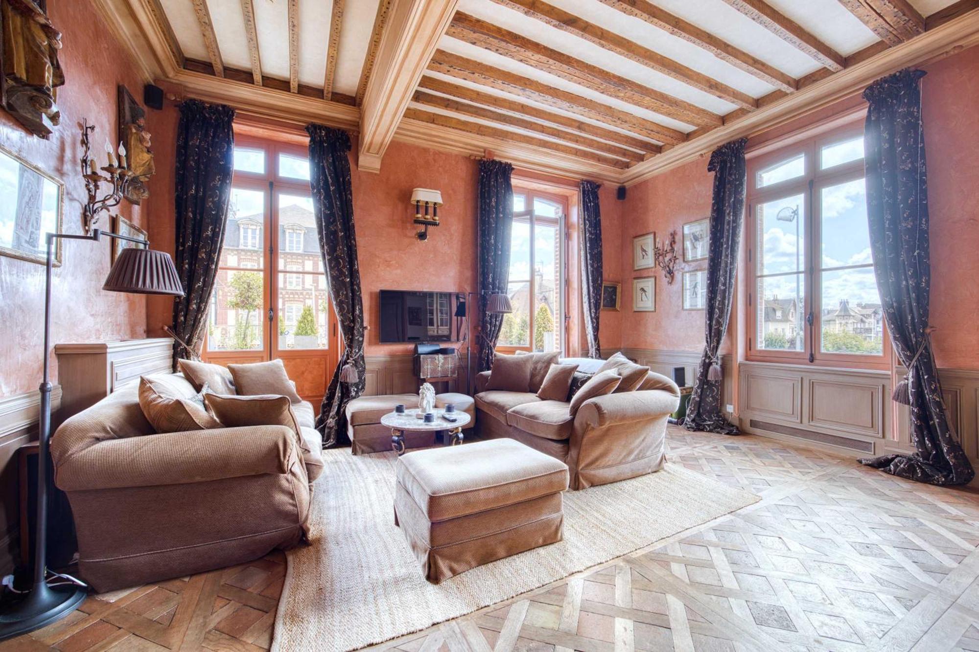 Luxurious 4 Bedroom Duplex, 200M From Place Morny دوفييل المظهر الخارجي الصورة